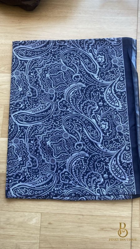 كحلي مع ابيض