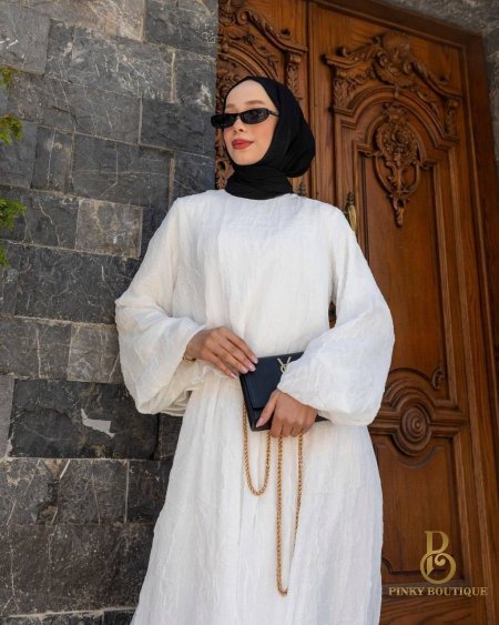 ابيض
