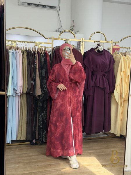 احمر