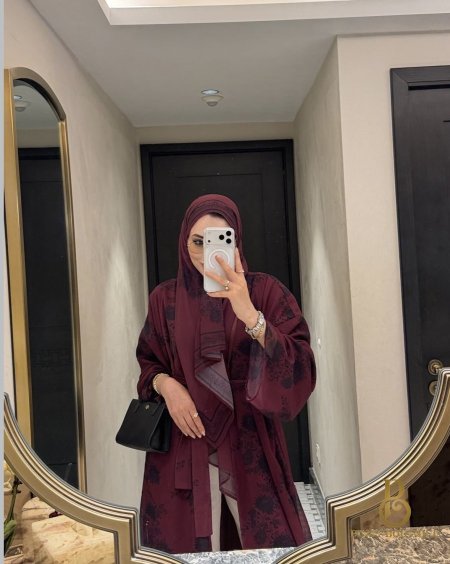 خمري واسود ورد