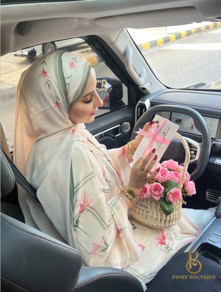 بيج مع ورد زهري