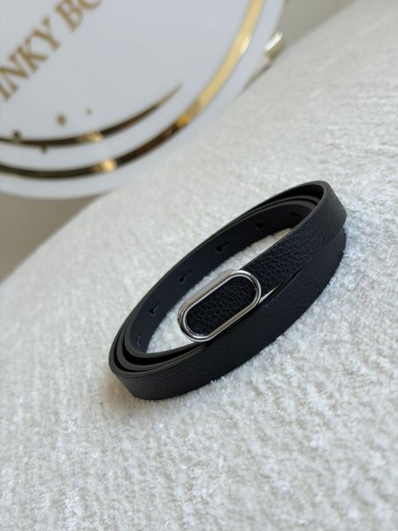 فضي اسود بيضاوي صغير