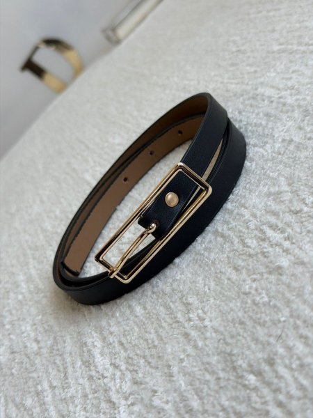 اسود ذهبي مستطيل